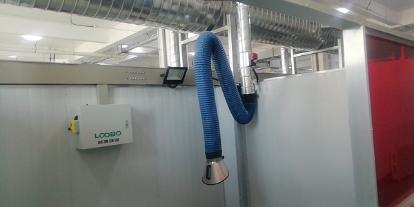 焊接煙塵凈化設(shè)備.jpg 焊接煙塵凈化設(shè)備.jpg