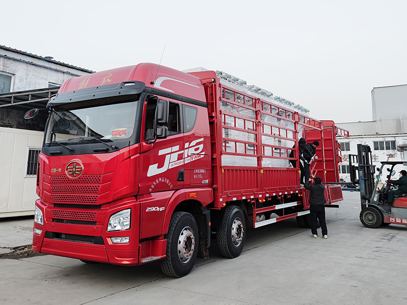 汽車制造業(yè)焊煙除塵項(xiàng)目順利發(fā)貨.jpg 汽車制造業(yè)焊煙除塵項(xiàng)目順利發(fā)貨.jpg