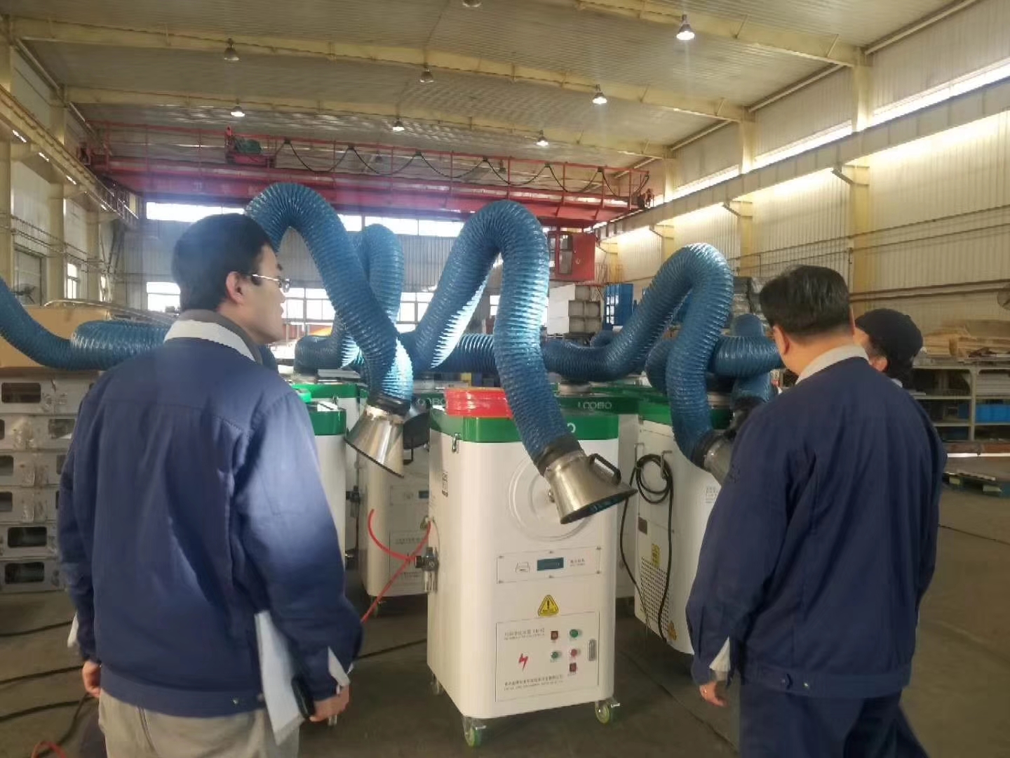 焊接污染車間環(huán)境，選了焊接煙塵凈化器治理，老板贊不絕口